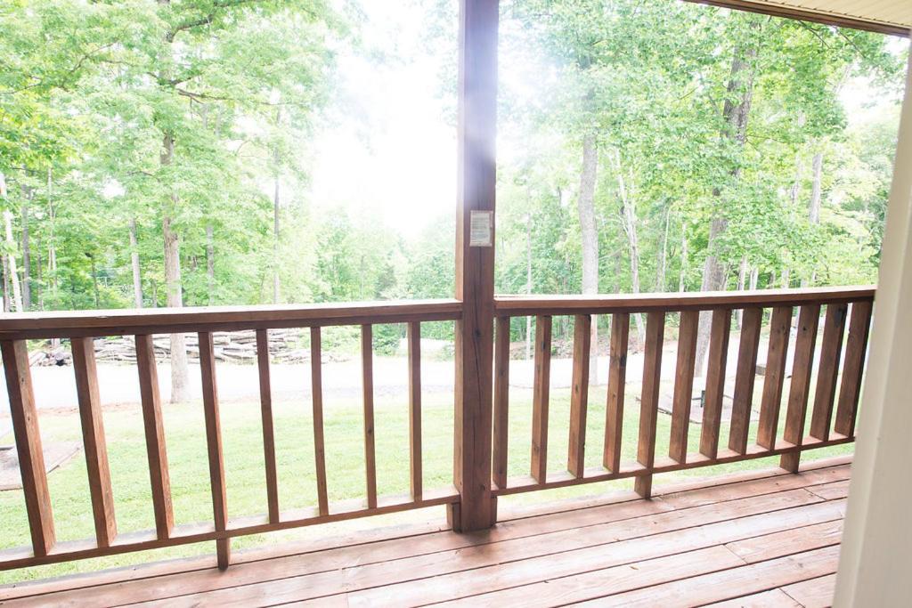 Timber Pointe Resort Jamestown Exterior foto